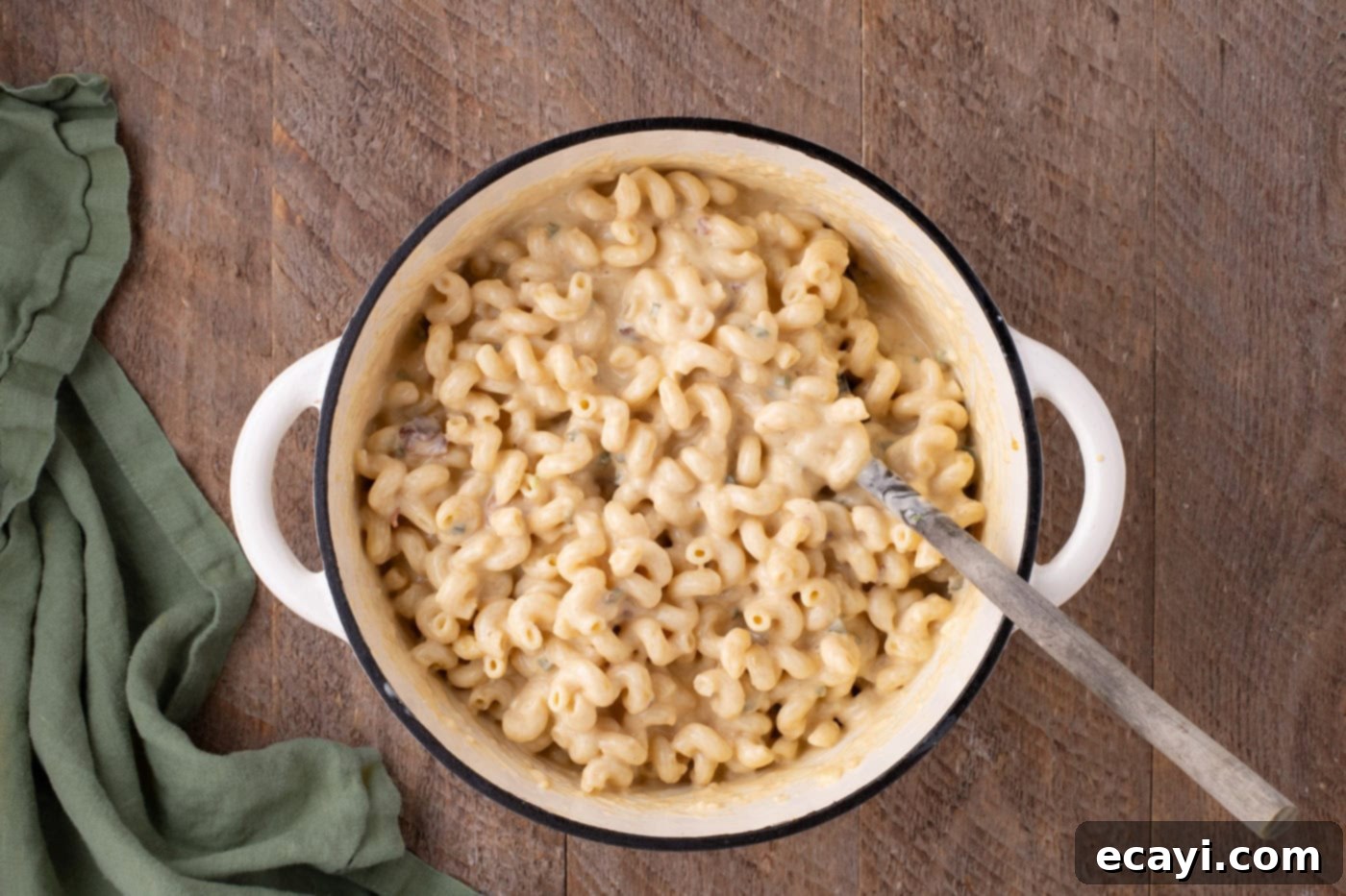 Spicy Cheesy Popper Mac 11 cheesy jalapeno noodles in a pot