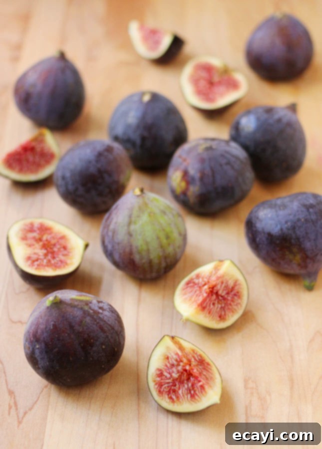 Maple-Kissed Fig and Hazelnut Bites 3 Fresh figs to make Maple-Roasted Fig and Hazelnut Financiers // FoodNouveau.com