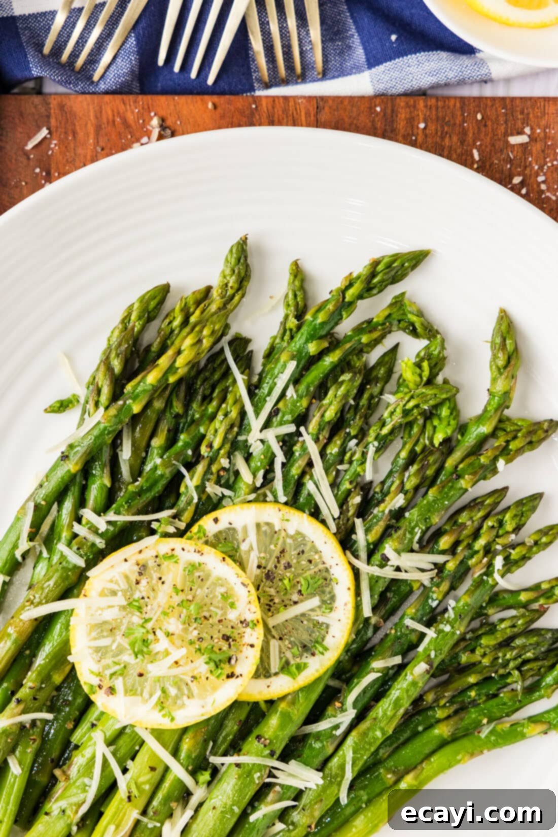 Quick and Tender Instant Pot Asparagus 2 Close up photo of Instant Pot Asparagus topped with lemon slices