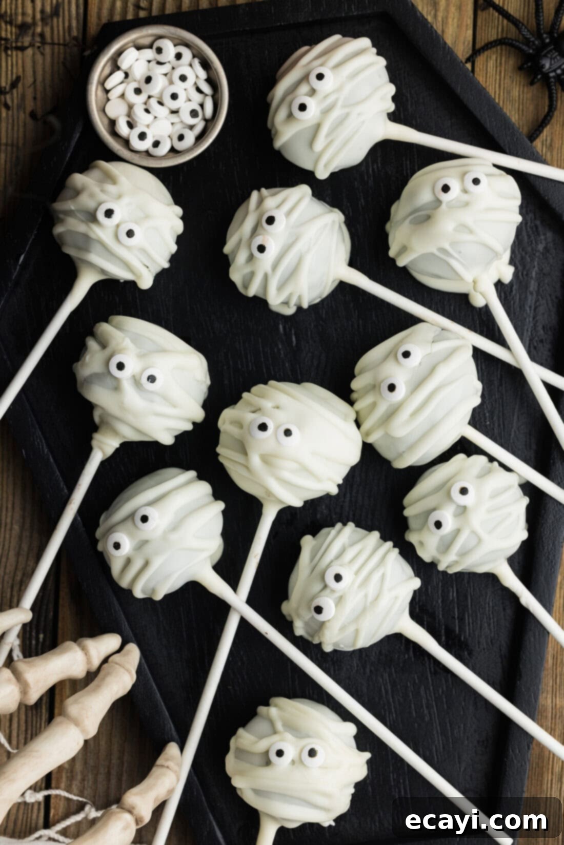 Pharaoh's Pops 3 Close up photo of Mummy Pops in a black tray, showcasing the detail