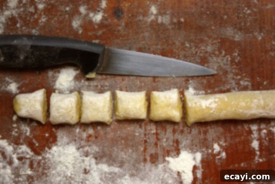 Cutting Homemade Gnocchi Dough // FoodNouveau.com Cutting Homemade Gnocchi Dough // FoodNouveau.com