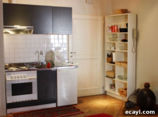 A Typical Apartment in Rome // FoodNouveau.com A Typical Apartment in Rome // FoodNouveau.com