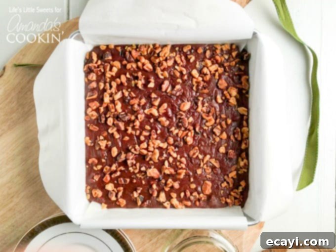 Decadent Walnut Chocolate Fudge 4 This chocolate walnut fudge is perfectfor your guests!