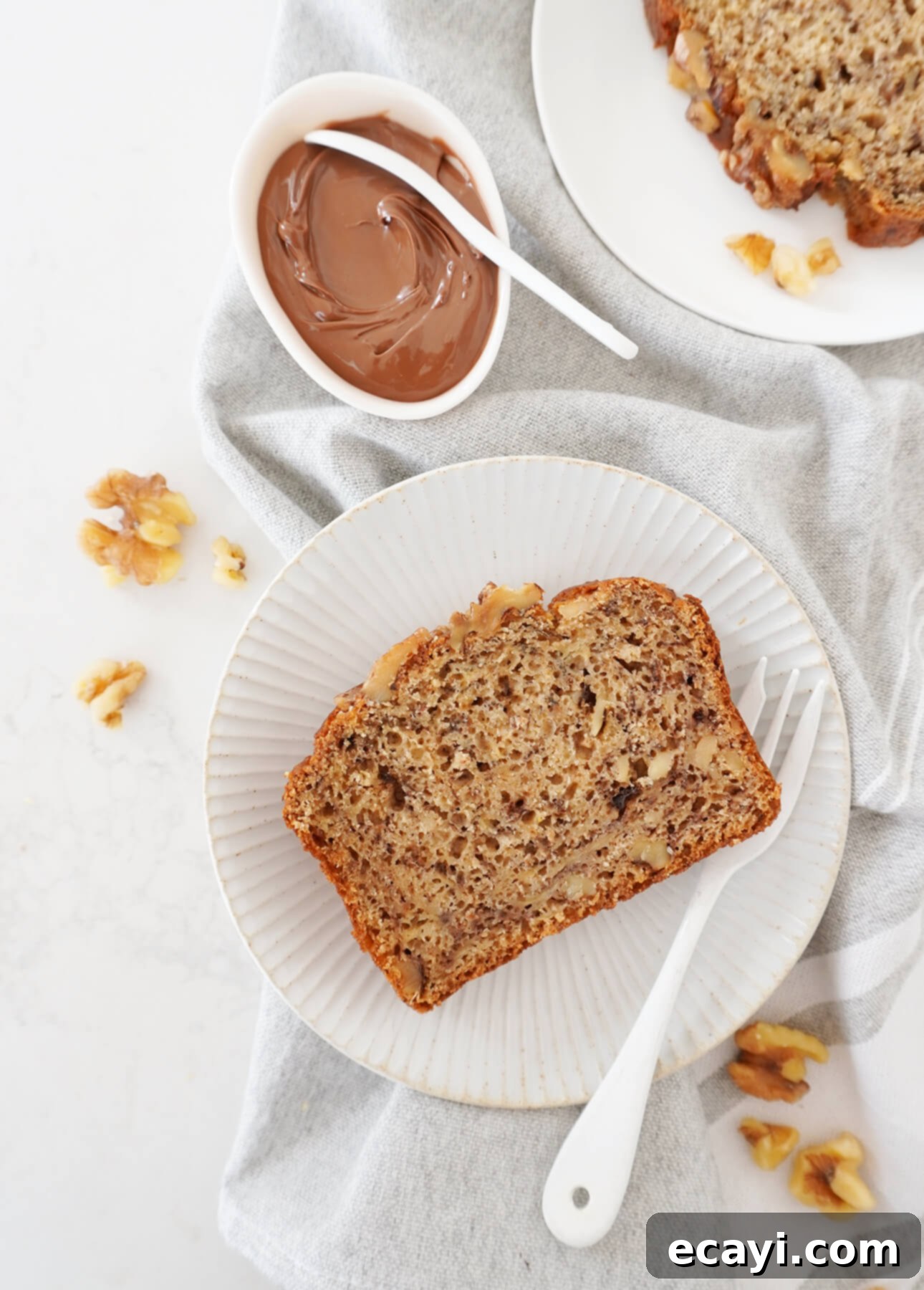 The Secret to Ultimate Banana Bread 6 Perfect Banana Bread // FoodNouveau.com