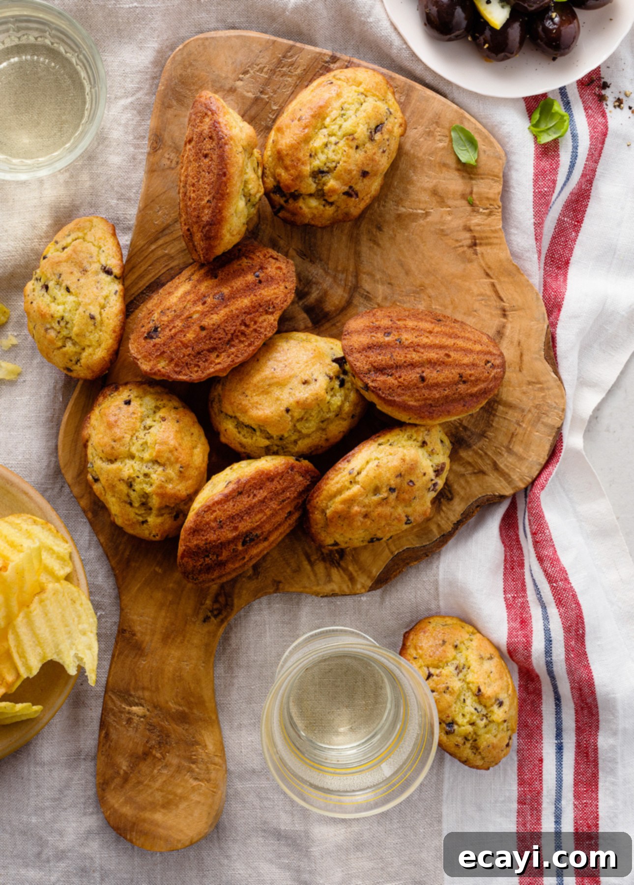 Savory Madeleines Made Easy 5 Savory Madeleines // FoodNouveau.com