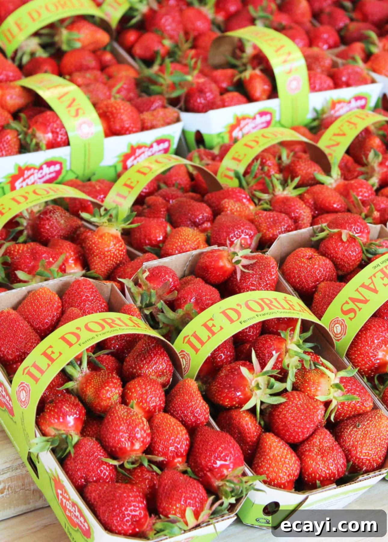 30 Irresistible Strawberry Desserts 3 Freshly picked strawberries from Île d'Orléans, Québec