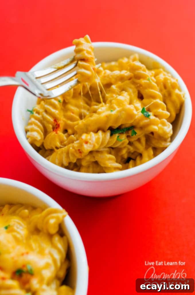 Butternut Squash Macaroni and Cheese- would you ever think of the combo?! Butternut Squash Macaroni and Cheese