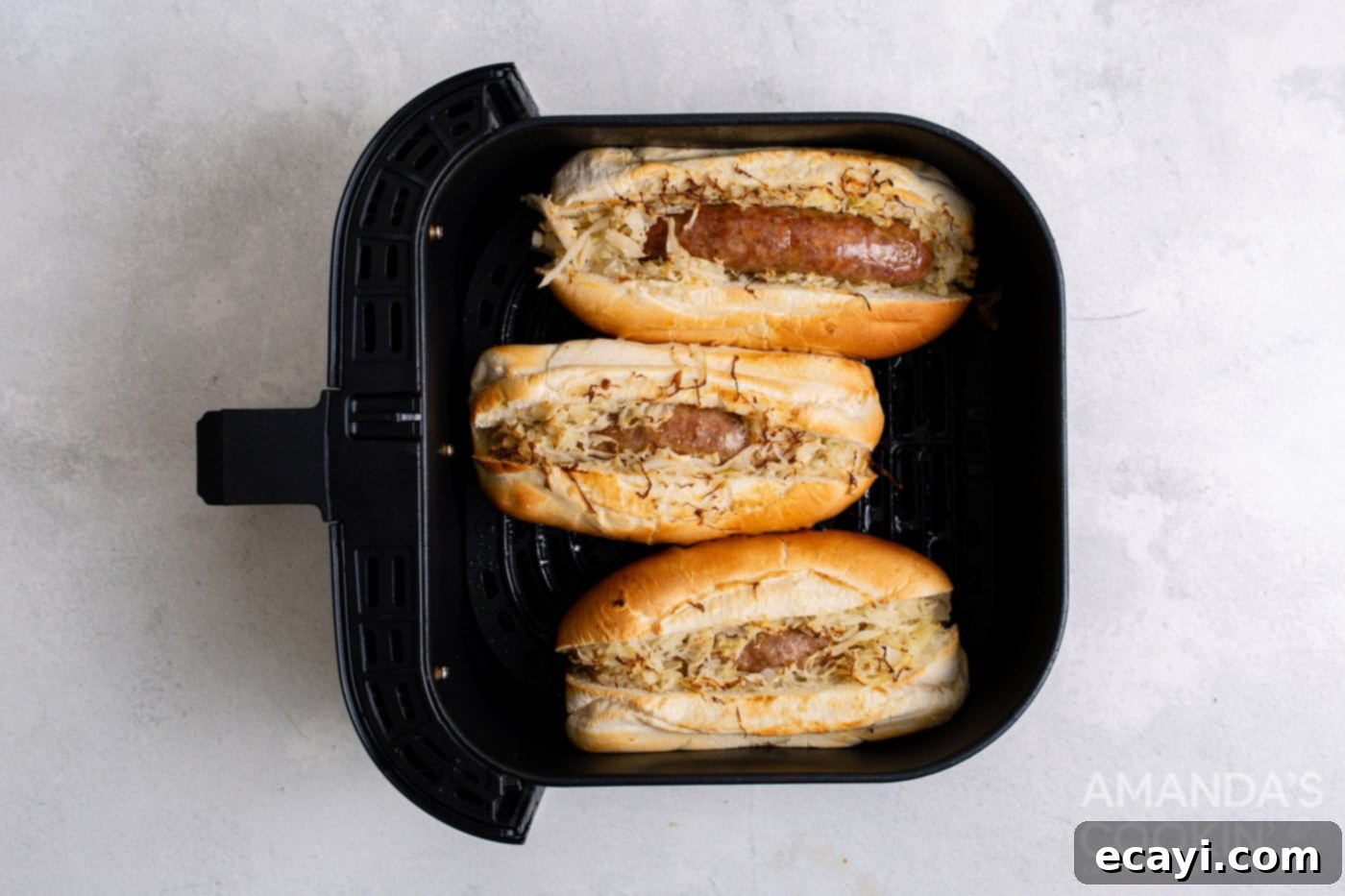 Crispy Air Fryer Bratwurst 8 Cooked bratwurst in a bun