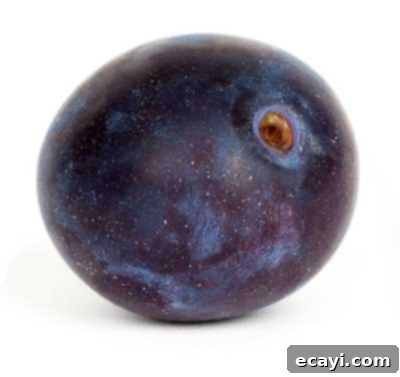 Superfruits: Nature's Nutritional Powerhouses 9 plum