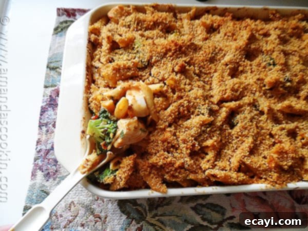 Baked Penne with Chicken, Broccoli & Smoked Gouda Baked Penne with Chicken, Broccoli & Smoked Gouda