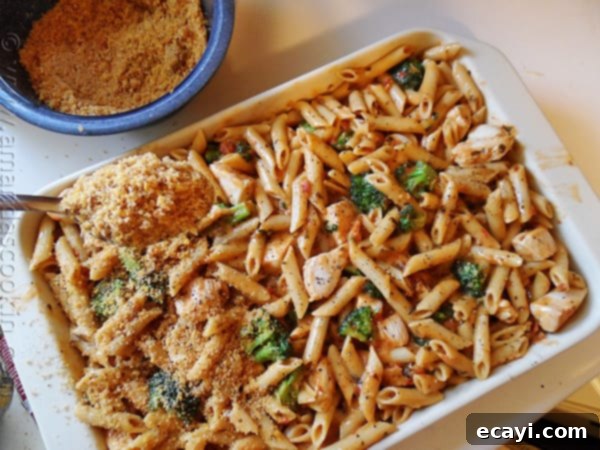 Baked Penne with Chicken, Broccoli & Smoked Gouda Baked Penne with Chicken, Broccoli & Smoked Gouda
