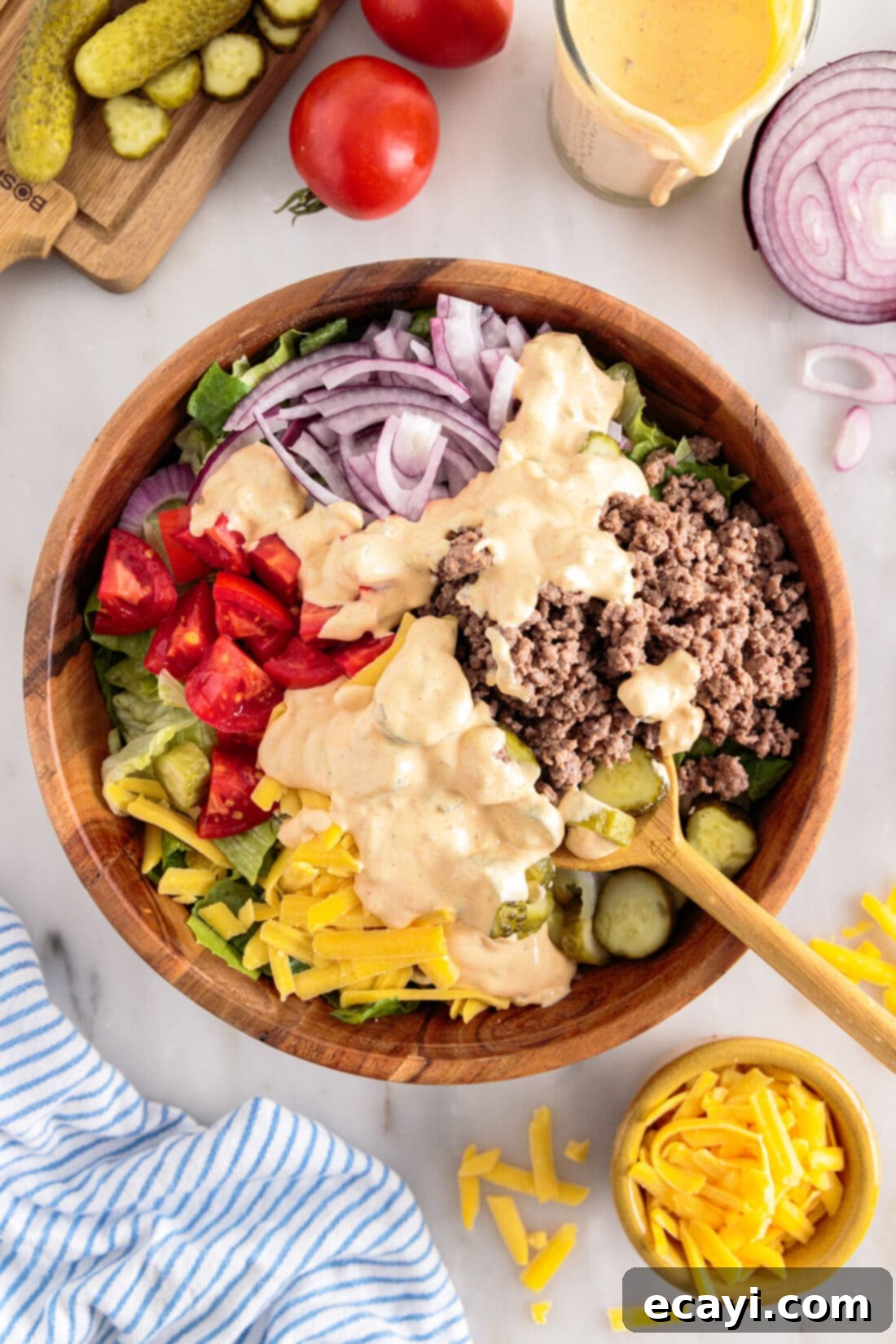 Deconstructed Big Mac Salad 2 bowl of Big Mac Salad, a low-carb cheeseburger salad with ground beef, lettuce, pickles, and special sauce
