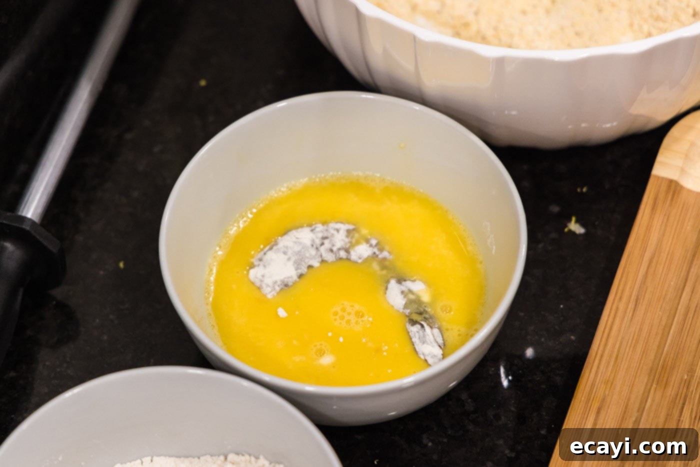 Golden Crispy Shrimp 9 dredging floured shrimp in egg