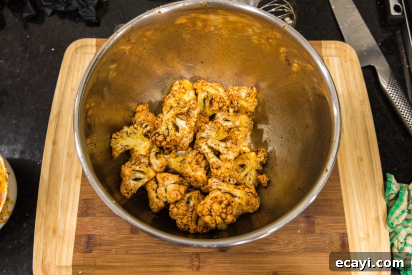 Effortless Instant Pot Cauliflower 6 seasoned cauliflower florets in a bowl
